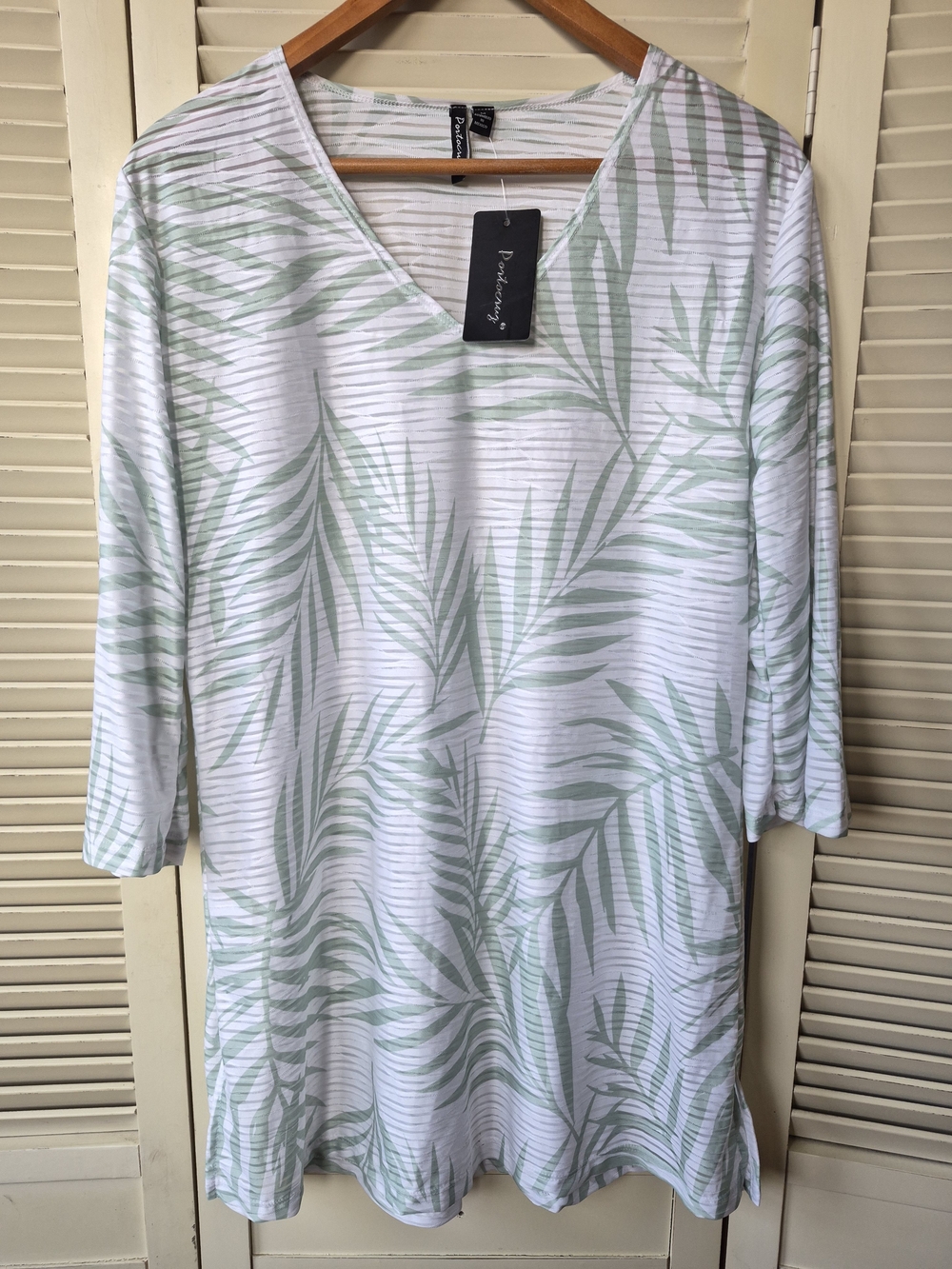 Portocruz NWT Sheer V-Neck Palm Print Tunic Size Medium